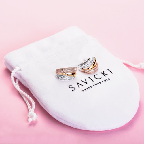 Kolczyki Savicki: trzykolorowe złoto, diamenty